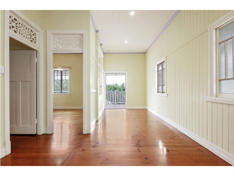 113 Empress Terrace, Bardon QLD 4065