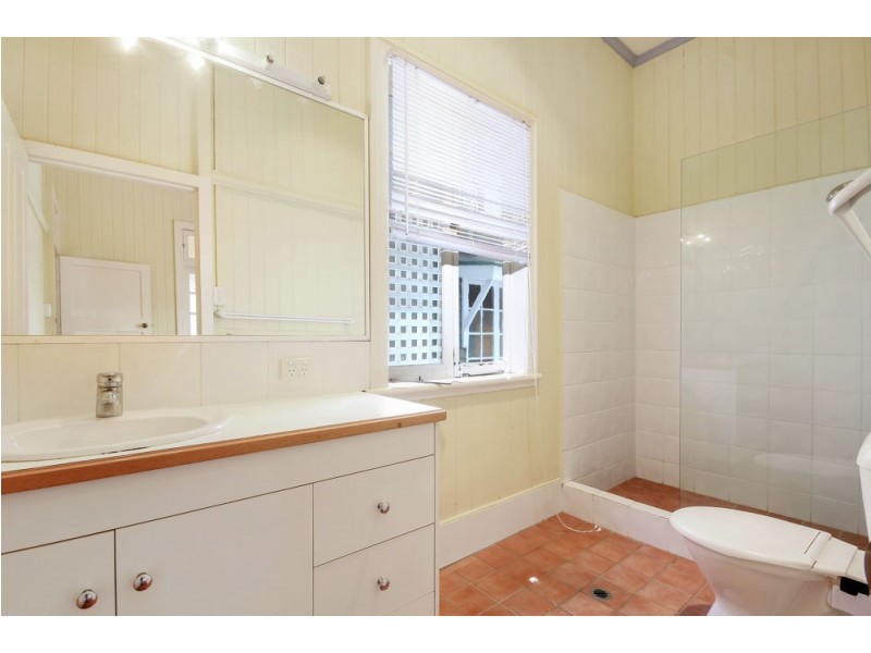 113 Empress Terrace, Bardon QLD 4065