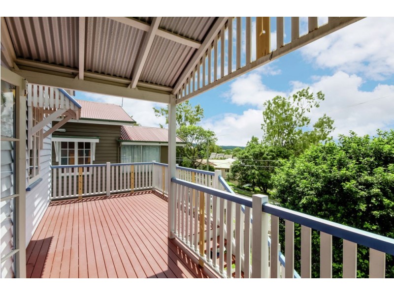 113 Empress Terrace, Bardon QLD 4065