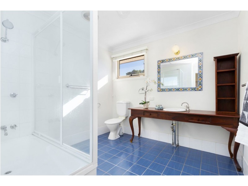 3 Fairfax Street, Red Hill QLD 4059