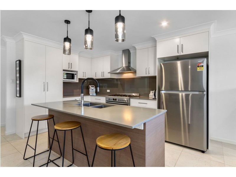 2 Bluewren Court, Upper Caboolture QLD 4510