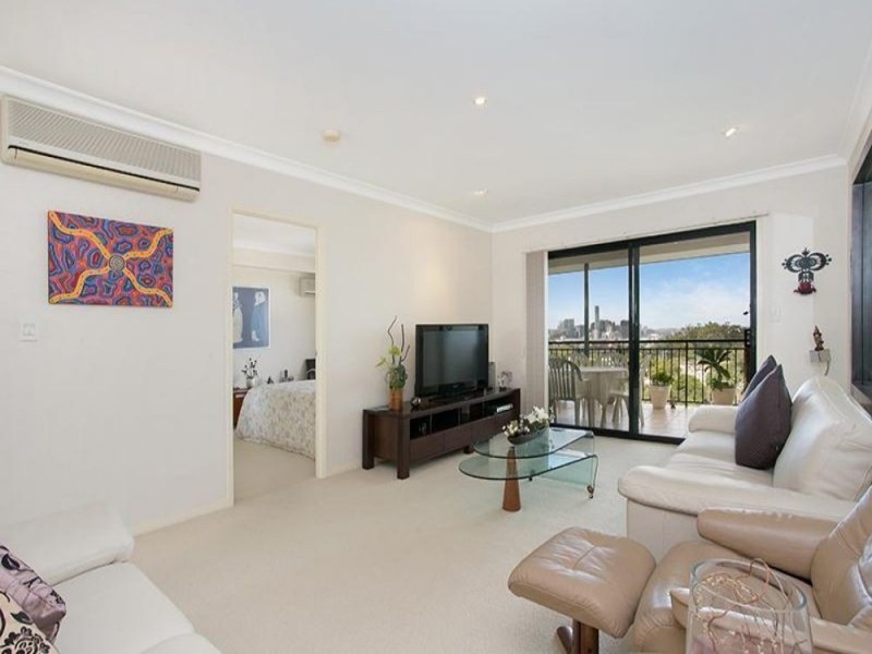 13/32a Simpsons Road, Bardon QLD 4065