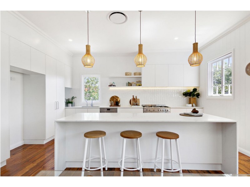 37 Coronation Street, Bardon QLD 4065