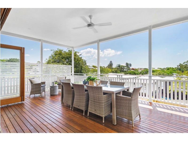 37 Coronation Street, Bardon QLD 4065