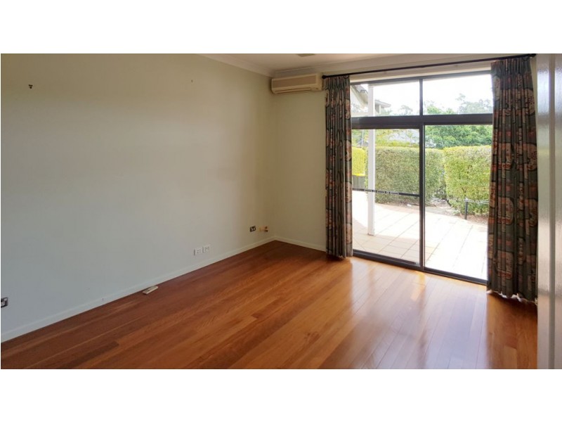 19 Kulki Place, Chapel Hill QLD 4069