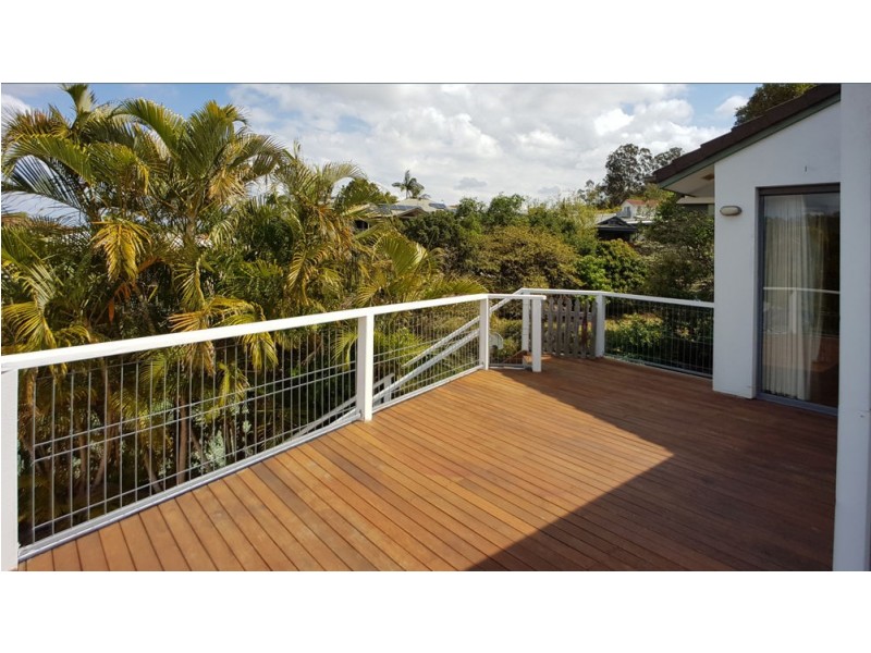 19 Kulki Place, Chapel Hill QLD 4069