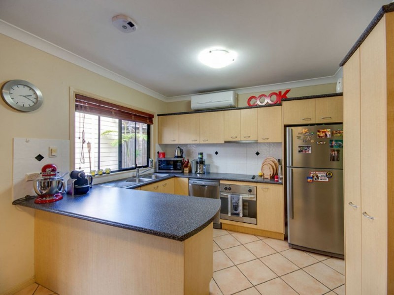 2/46 Alva Terrace, Gordon Park QLD 4031