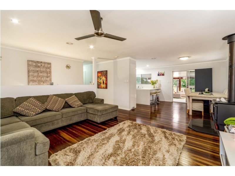 42 Valley Drive, Caboolture QLD 4510