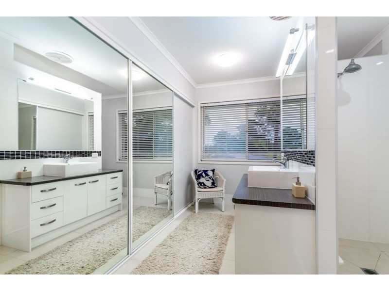 42 Valley Drive, Caboolture QLD 4510