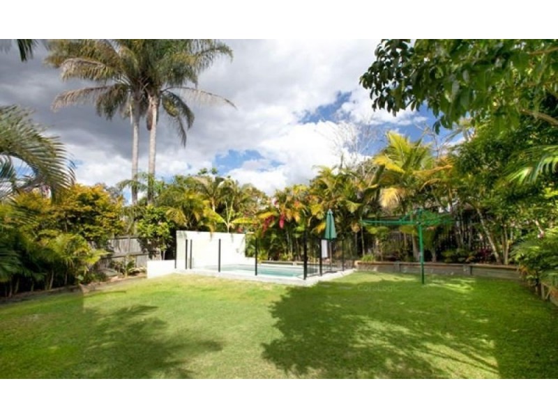 72 Dorrington Drive, Ashgrove QLD 4060