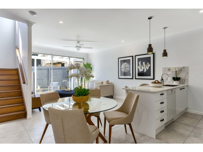 2/37 Beth Eden Terrace, Ashgrove QLD 4060
