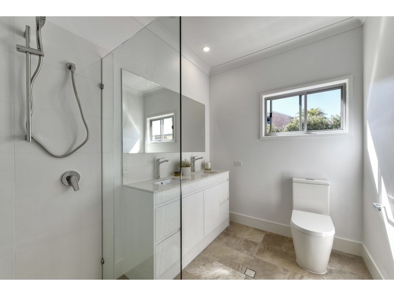 2/37 Beth Eden Terrace, Ashgrove QLD 4060