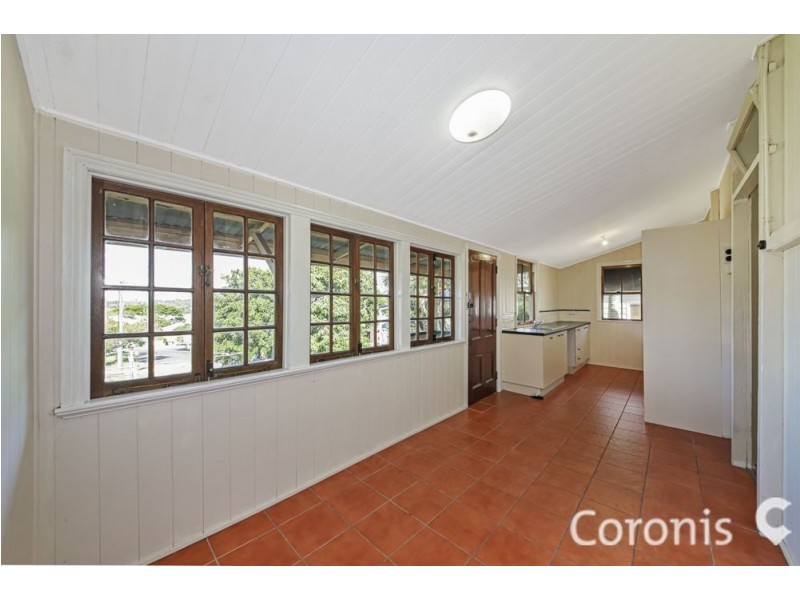 21 Sixth Avenue, Windsor QLD 4030