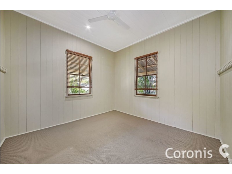 21 Sixth Avenue, Windsor QLD 4030