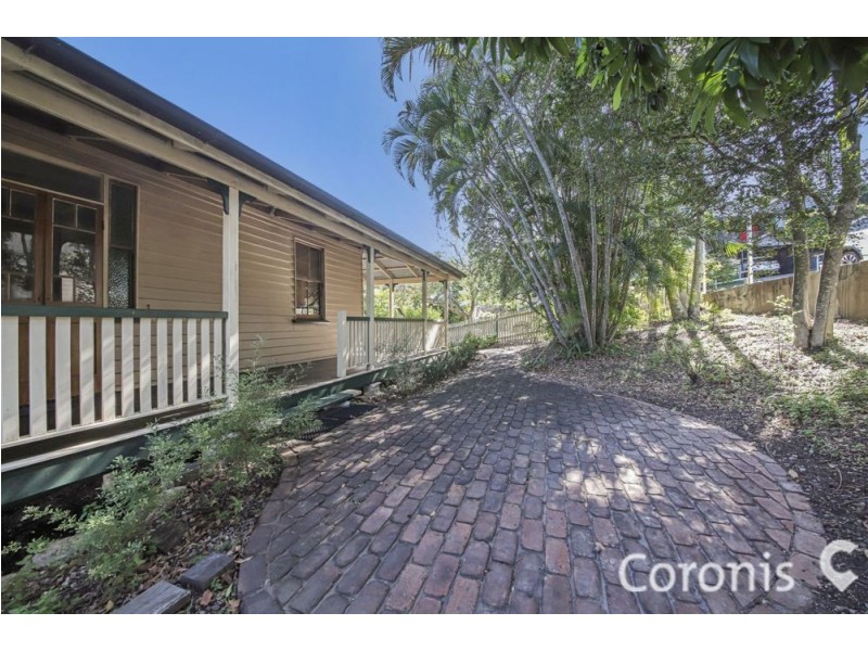 21 Sixth Avenue, Windsor QLD 4030