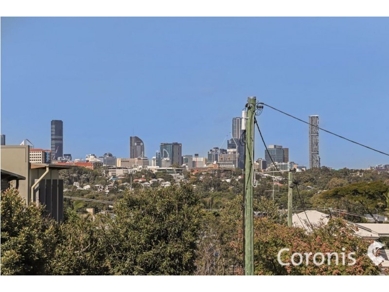 21 Sixth Avenue, Windsor QLD 4030