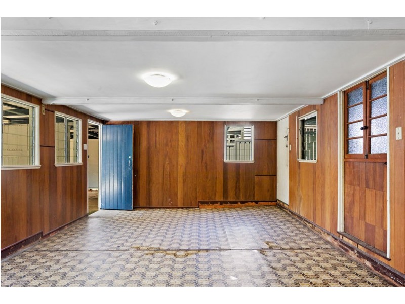 645 Waterworks Road, Ashgrove QLD 4060