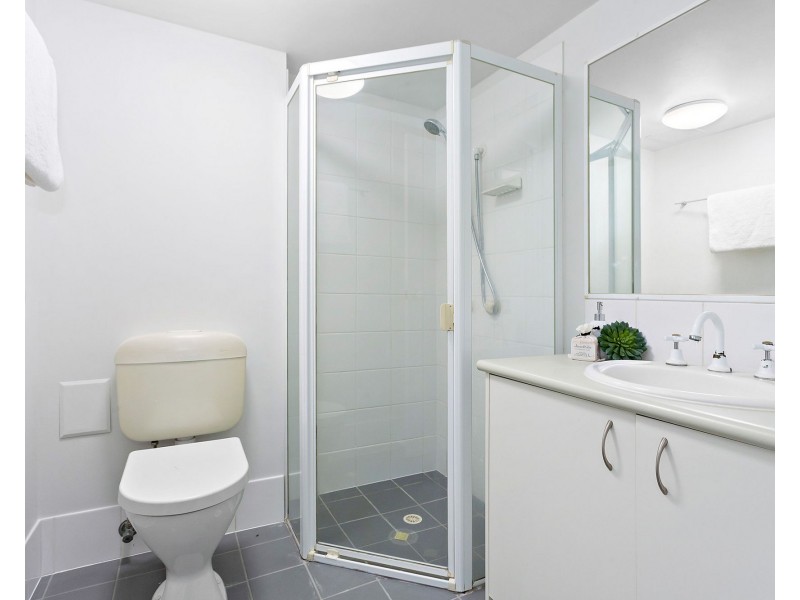 18/32 Newstead Terrace, Newstead QLD 4006