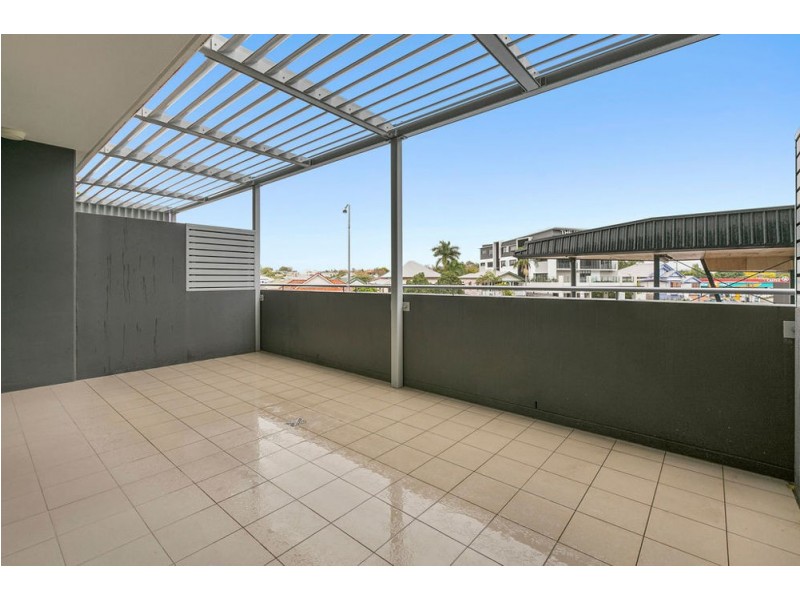 30102/2 Harbour Road, Hamilton QLD 4007