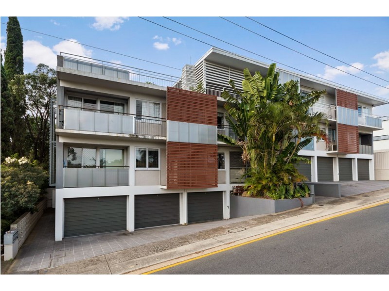 2/8 Botany Street, Clayfield QLD 4011