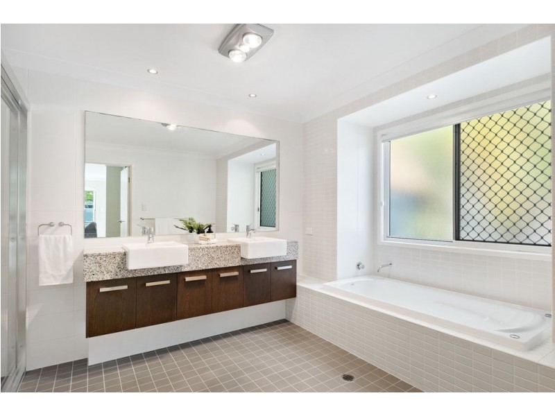 26 Acton Street, Ashgrove QLD 4060