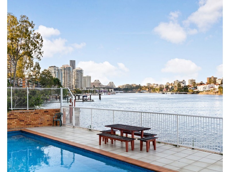 11/64 Thorn Street, Kangaroo Point QLD 4169