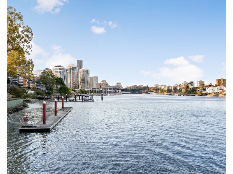 11/64 Thorn Street, Kangaroo Point QLD 4169