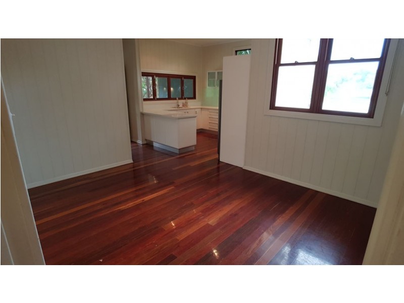 9 Broadway St, Red Hill QLD 4059