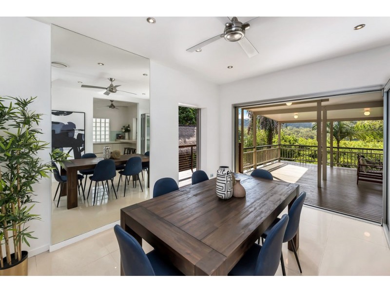 245 Stanley Terrace, Taringa QLD 4068