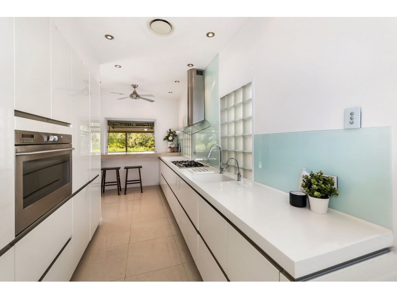 245 Stanley Terrace, Taringa QLD 4068