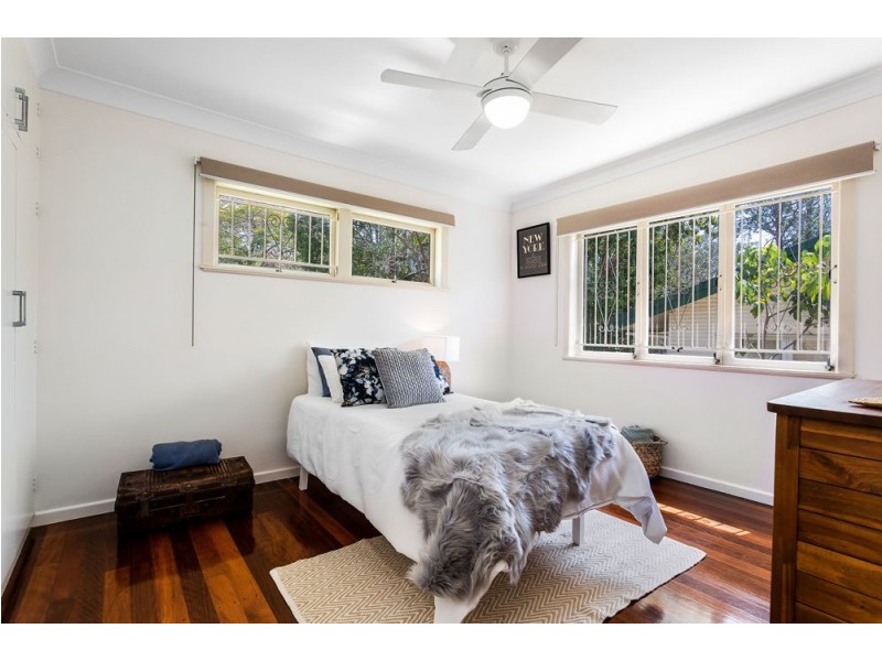 2 Bernarra Street, The Gap QLD 4061