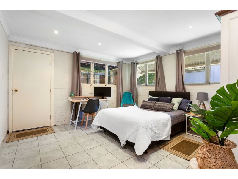 2 Bernarra Street, The Gap QLD 4061