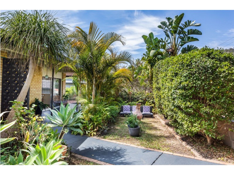 2 Bernarra Street, The Gap QLD 4061