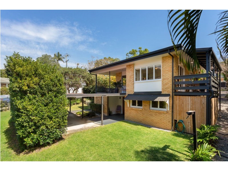 2 Bernarra Street, The Gap QLD 4061