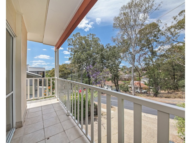 1/104 Carmody Road, St Lucia QLD 4067