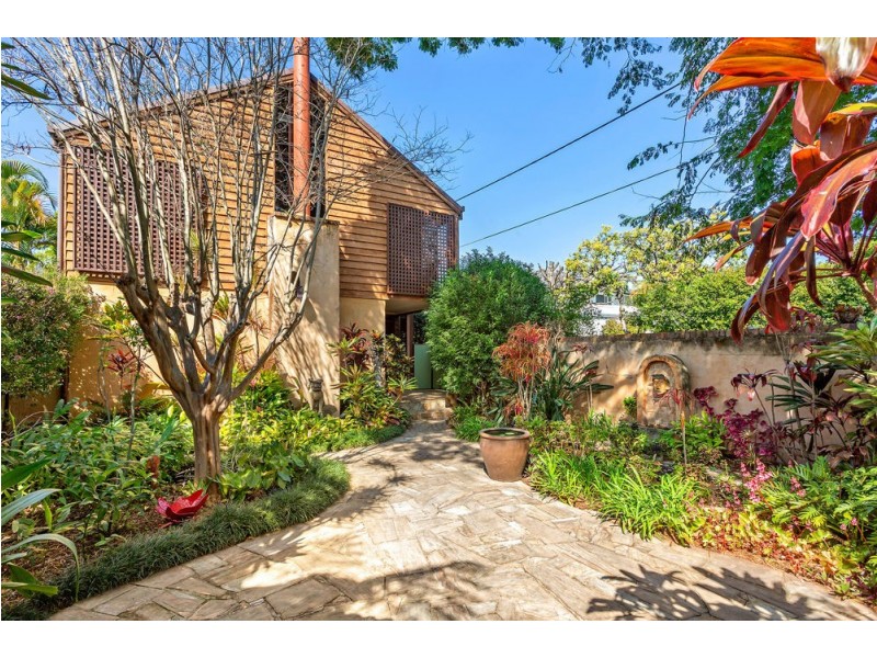 32 Lukin Street, Clayfield QLD 4011