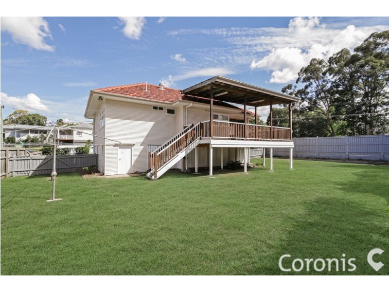 249 Fletcher Parade, Bardon QLD 4065
