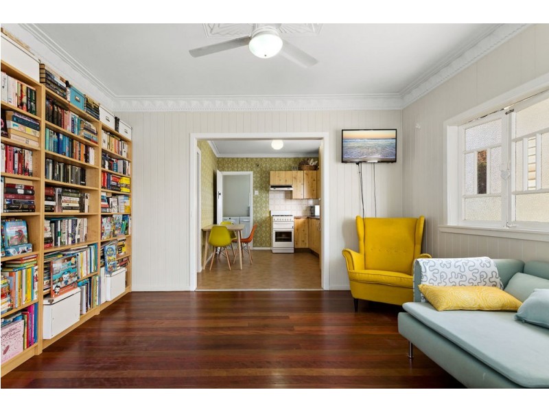 16 Coronation Street, Bardon QLD 4065