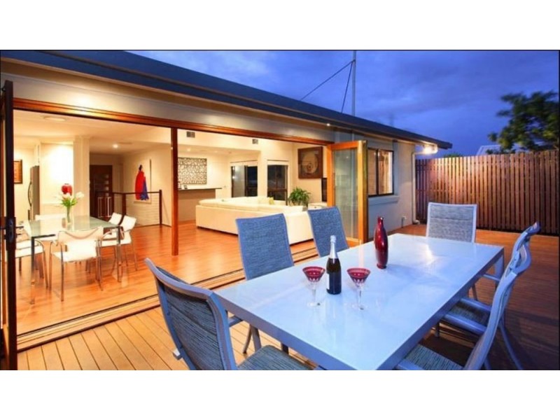 15 Morningview St, Chapel Hill QLD 4069