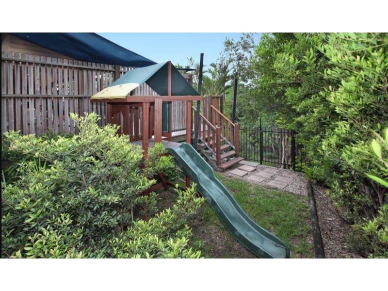 15 Morningview St, Chapel Hill QLD 4069