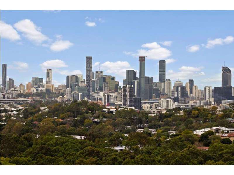 2/32 Tipuana Place, Bardon QLD 4065