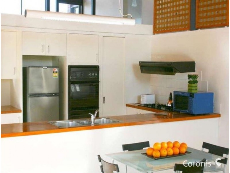 28 Struan Street, Chapel Hill QLD 4069