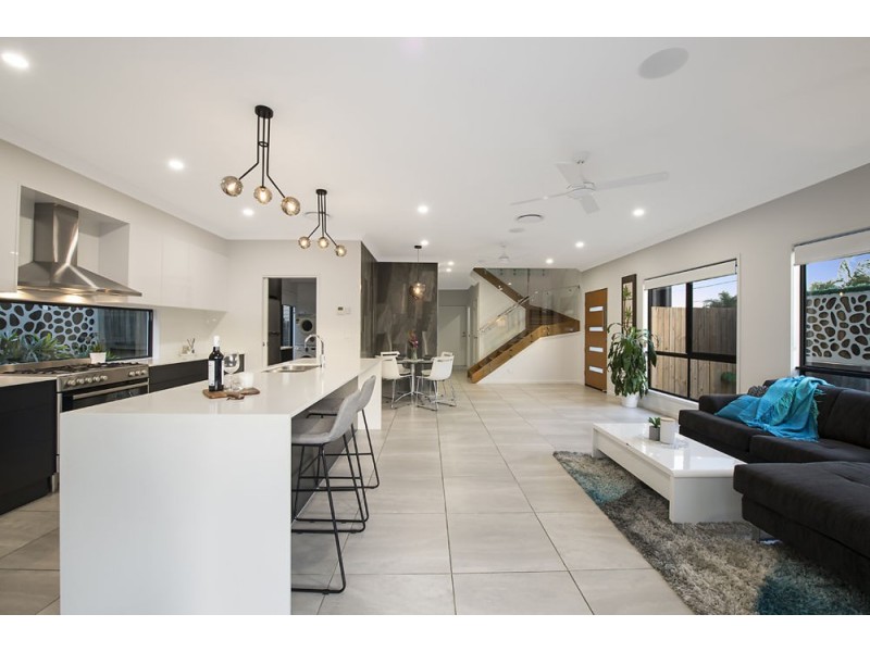 2 Chermside Street, Grange QLD 4051