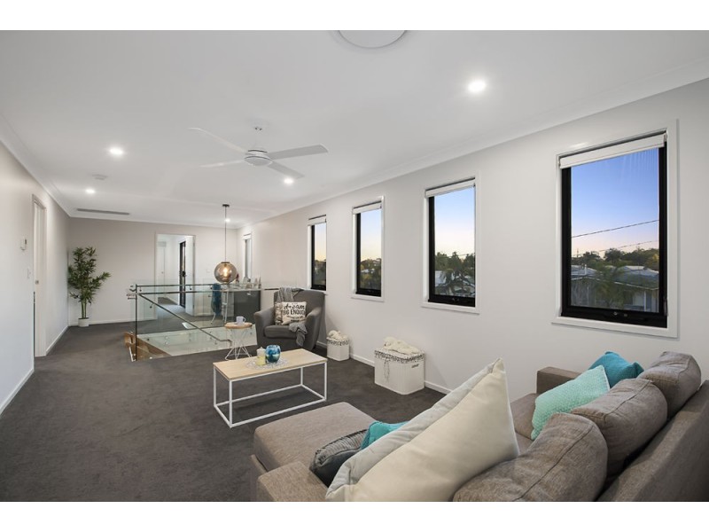 2 Chermside Street, Grange QLD 4051