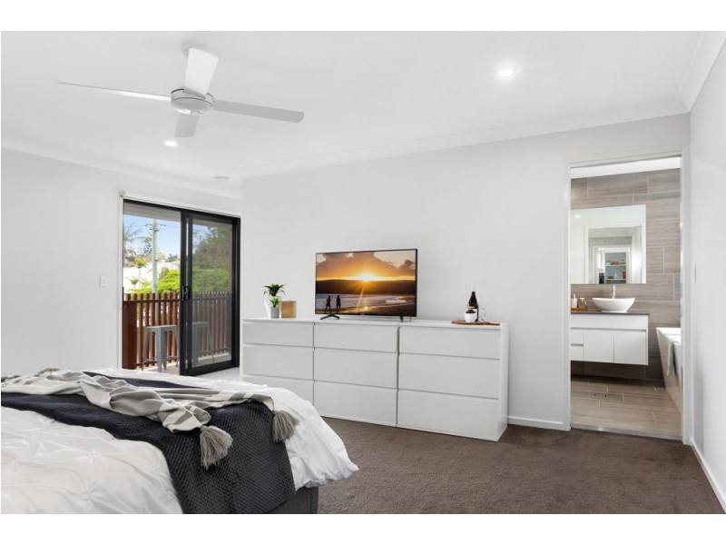 2 Chermside Street, Grange QLD 4051