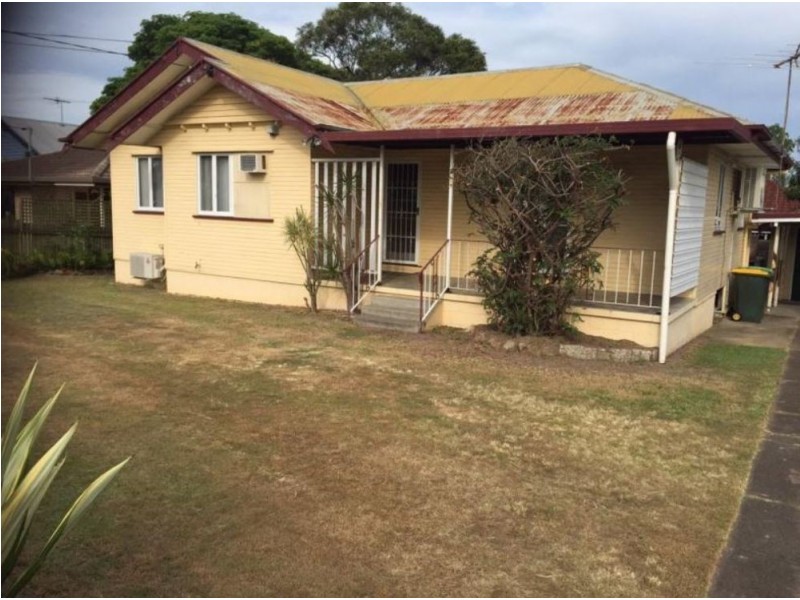 33 Moncrief Road, Cannon Hill QLD 4170