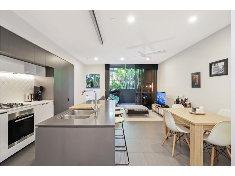 1018/36 Evelyn Street, Newstead QLD 4006