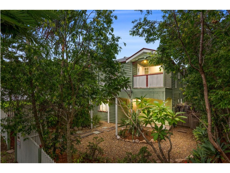 35 Crescent Road, Kelvin Grove QLD 4059