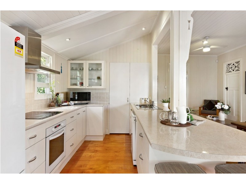 35 Crescent Road, Kelvin Grove QLD 4059