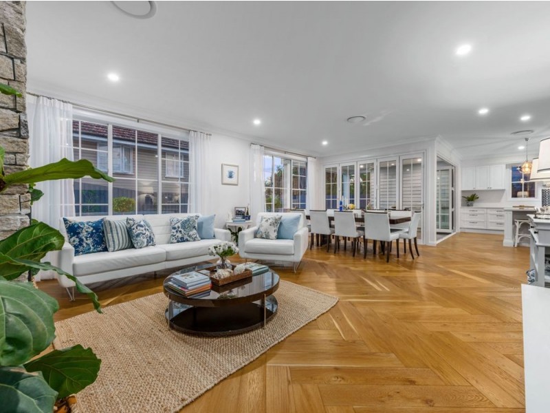 63 Sirius Street, Coorparoo QLD 4151